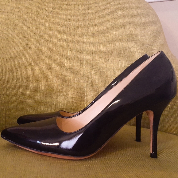 cole haan black patent leather pumps